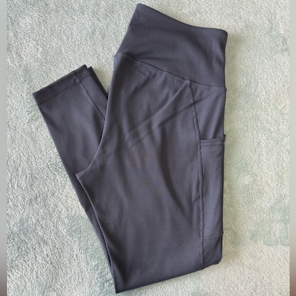 Lukka Lux Ribbed Gray Leggings